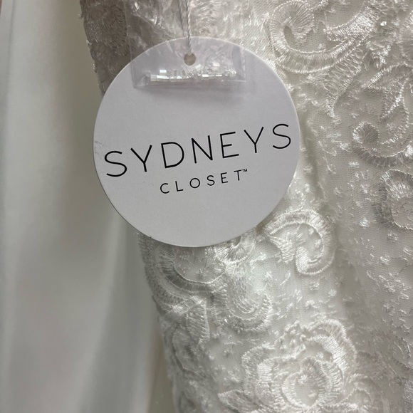 Sydney’s Closet Plus Size Mermaid Bridal Gown - Picture 11 of 12